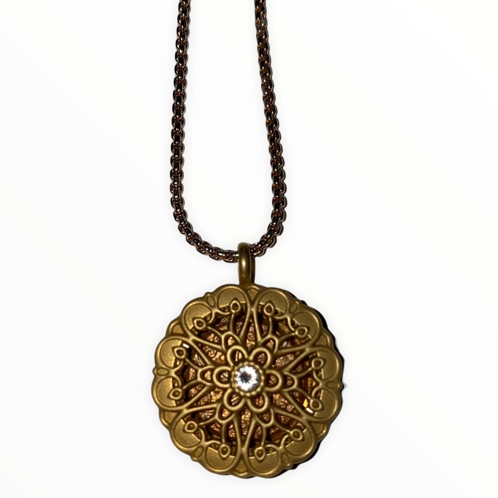 Origami Owl Round Living Locket Necklace Modolody Diffuser